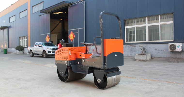 小型压路机在施事情业前应做好哪些准备事情？？？？？